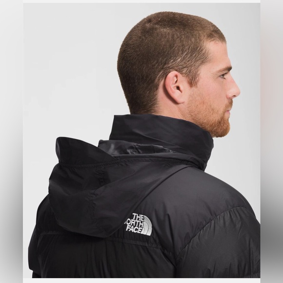 Men’s The Northface Jacket - Picture 2 of 14